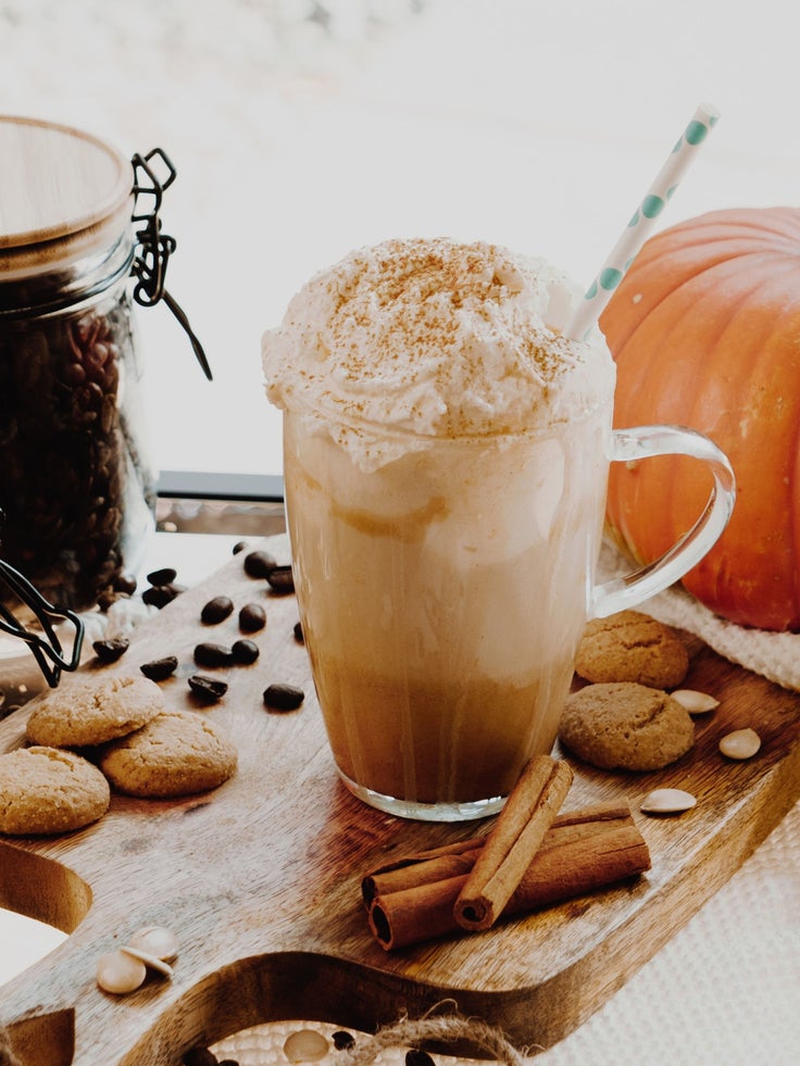 Bild von einem Pumpkin Spice Latte in einem Becher