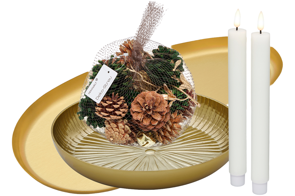 Abgebildet sind Produkte der Rossmann Dekowelt wie Kerzen und Teller